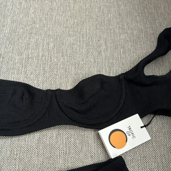 Tropic of C brand new bikini set. NWT - Picture 3 of 6